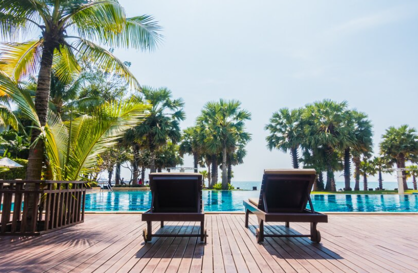 Palm Trees and Pergolas Luxury Landscaping Ideas for Dubai Villas